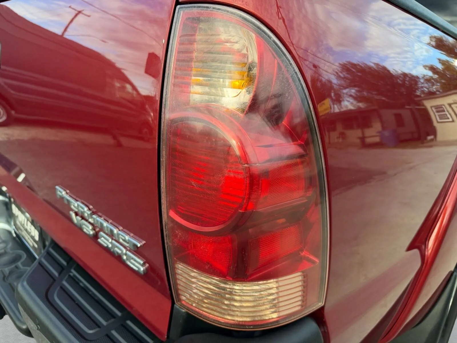 Toyota Tacoma photo 12