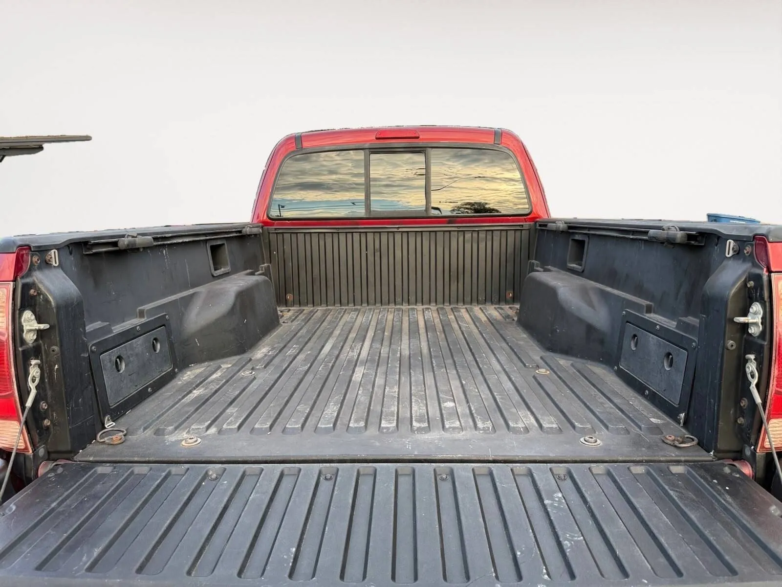Toyota Tacoma photo 26