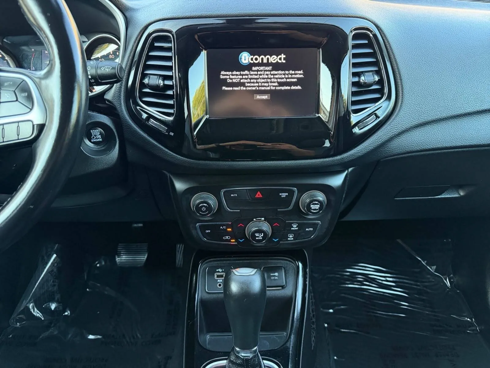 Jeep Compass photo 25