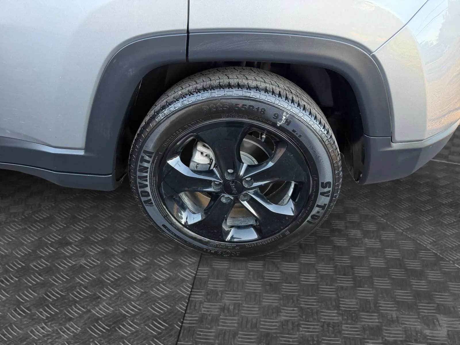 Jeep Compass photo 14
