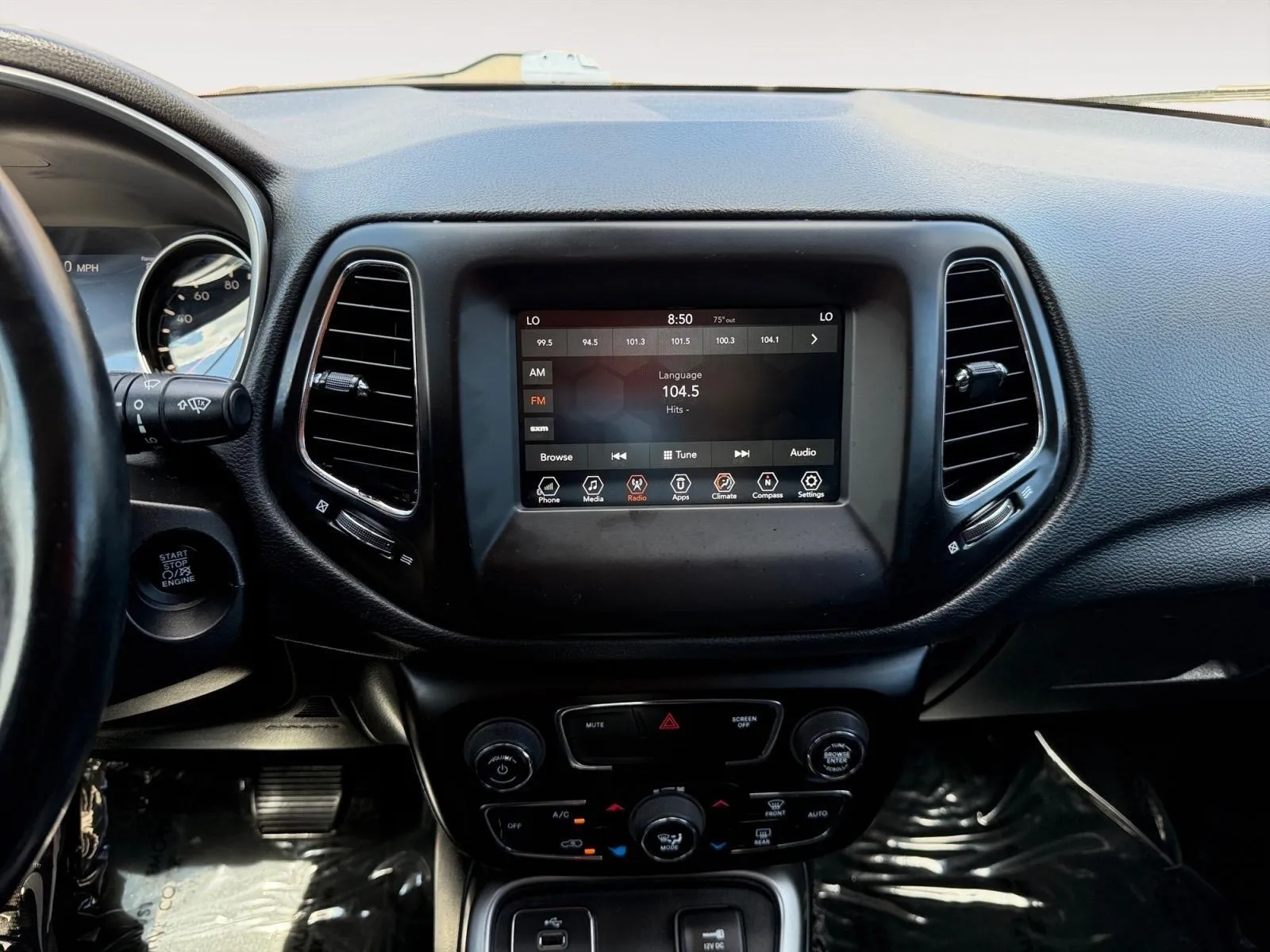 Jeep Compass photo 25