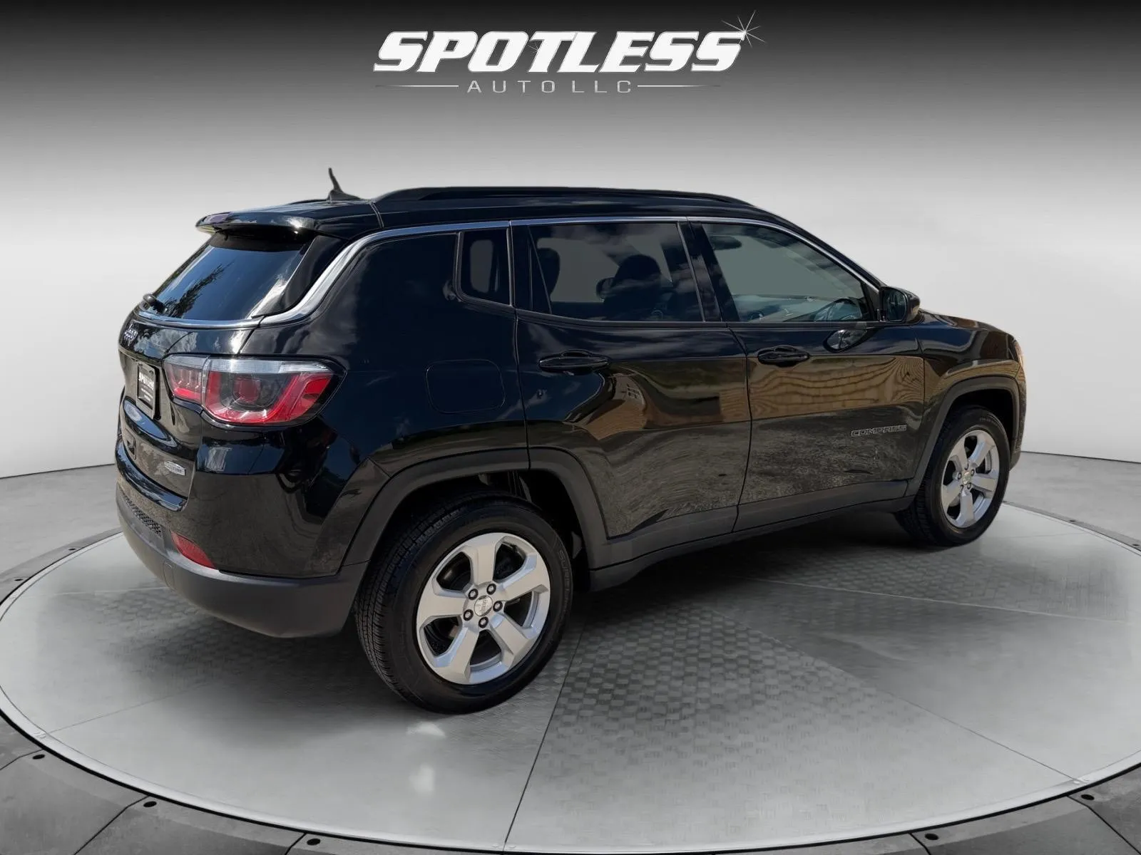 Jeep Compass photo 7