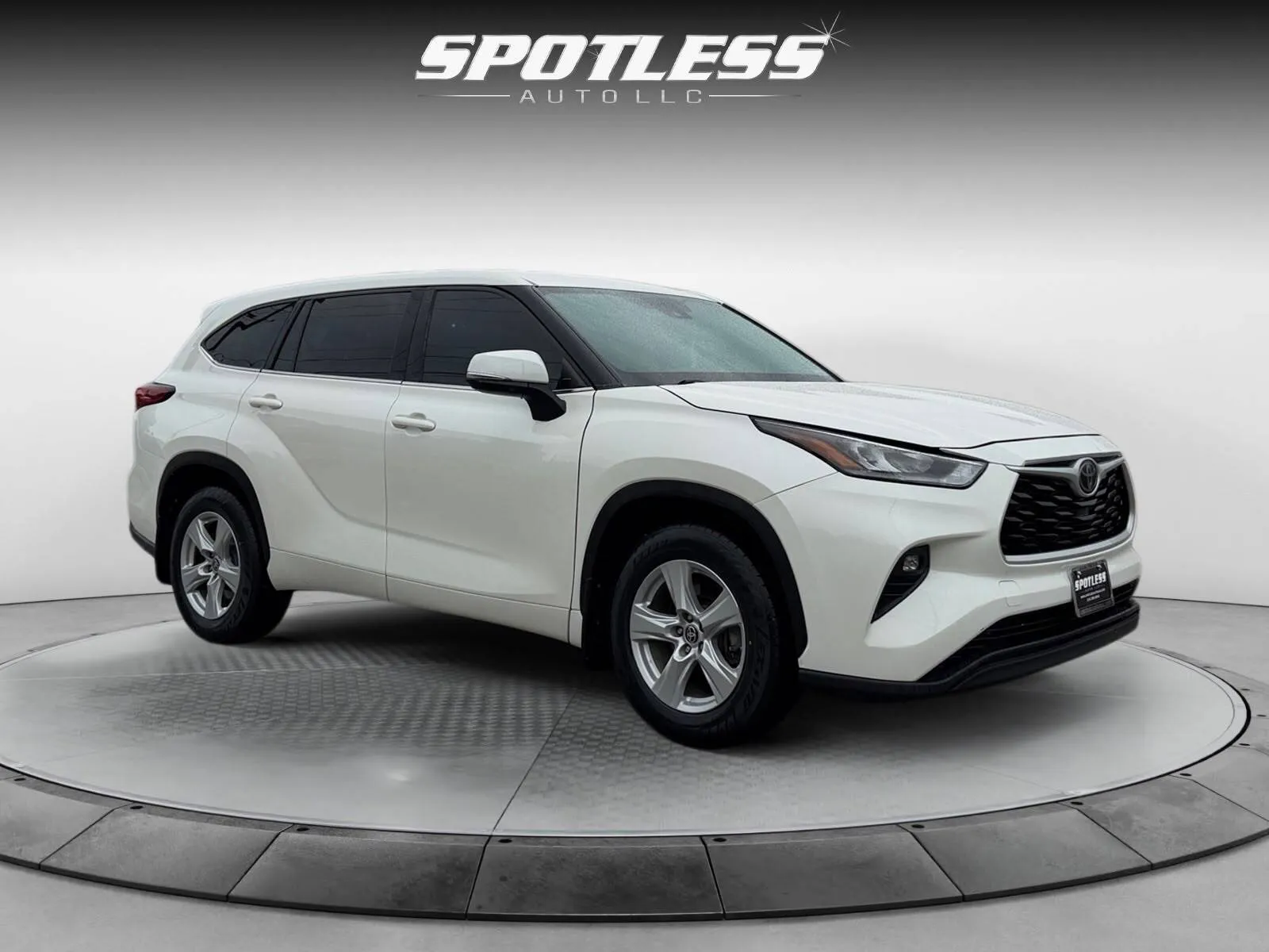 Toyota Highlander photo 9