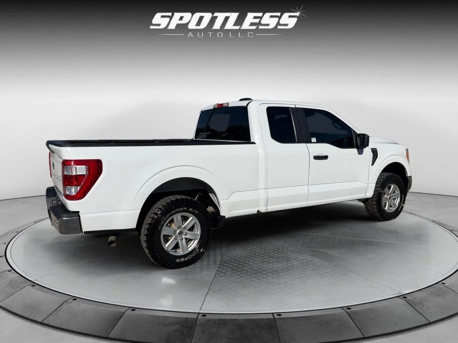 Ford F-150 photo 6