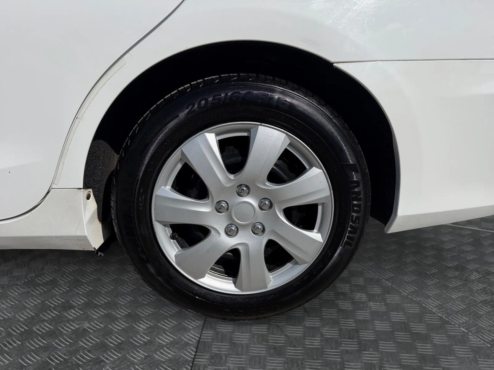 Toyota Camry photo 15