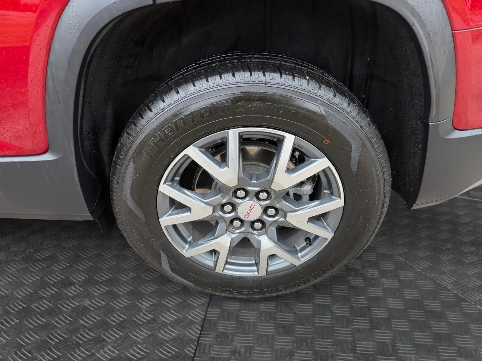 GMC Acadia photo 14