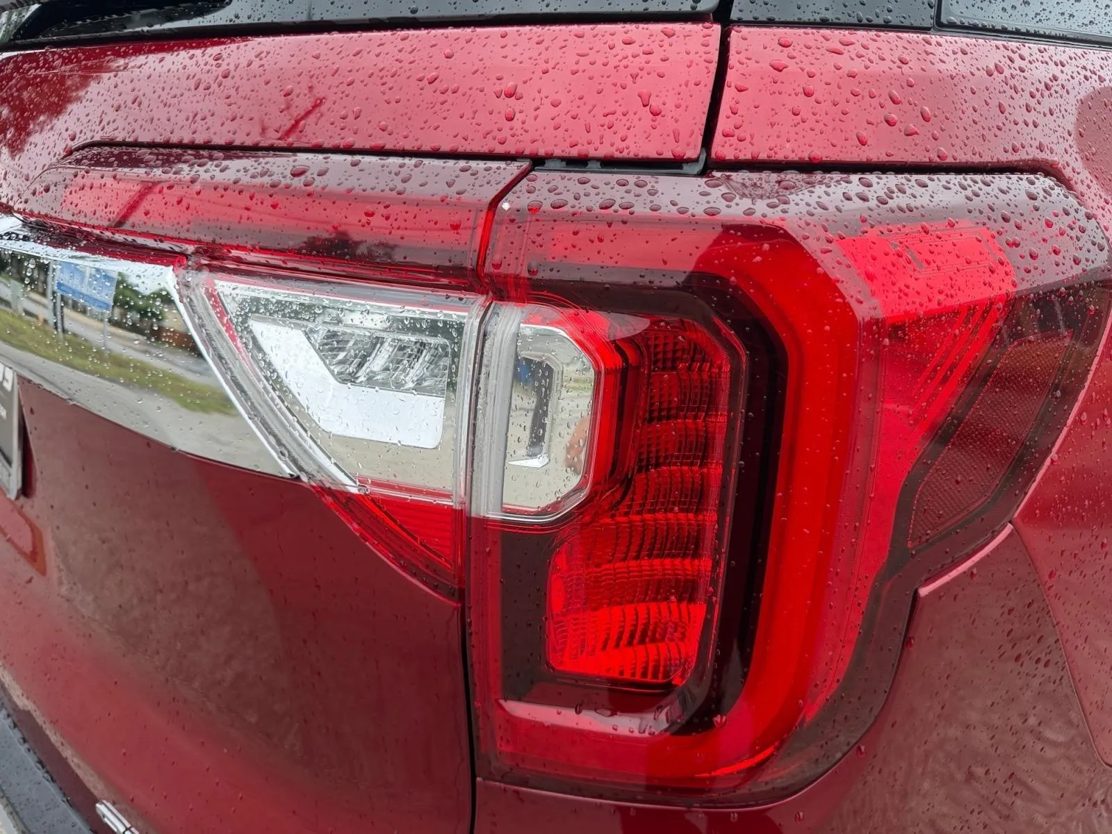 GMC Acadia photo 12