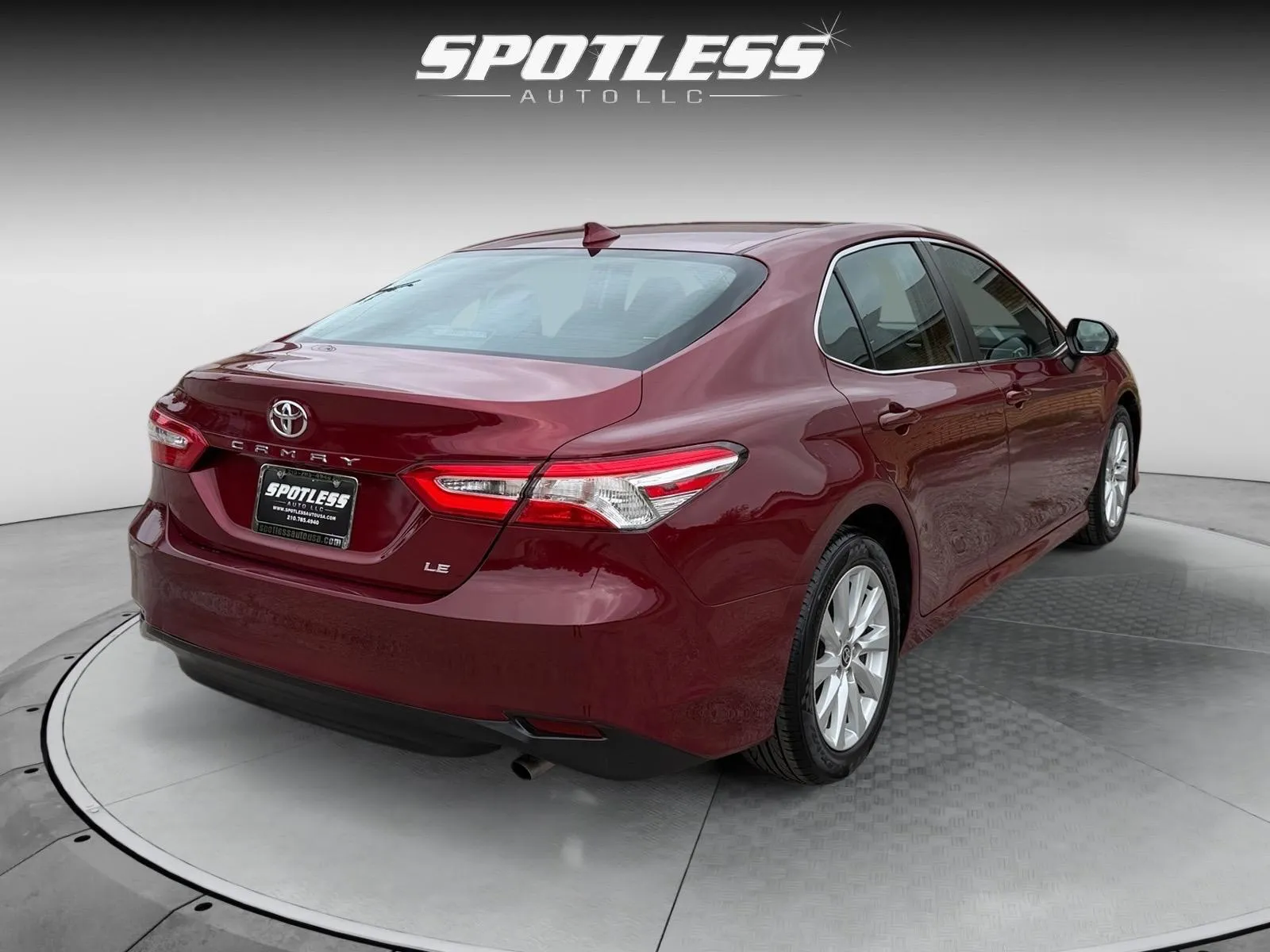 Toyota Camry photo 7