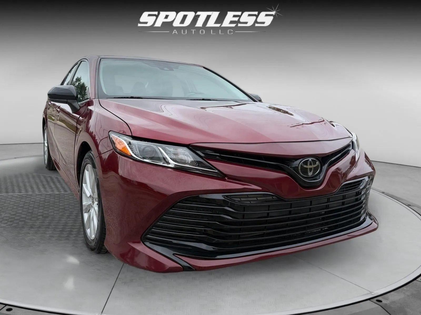 Toyota Camry photo 11