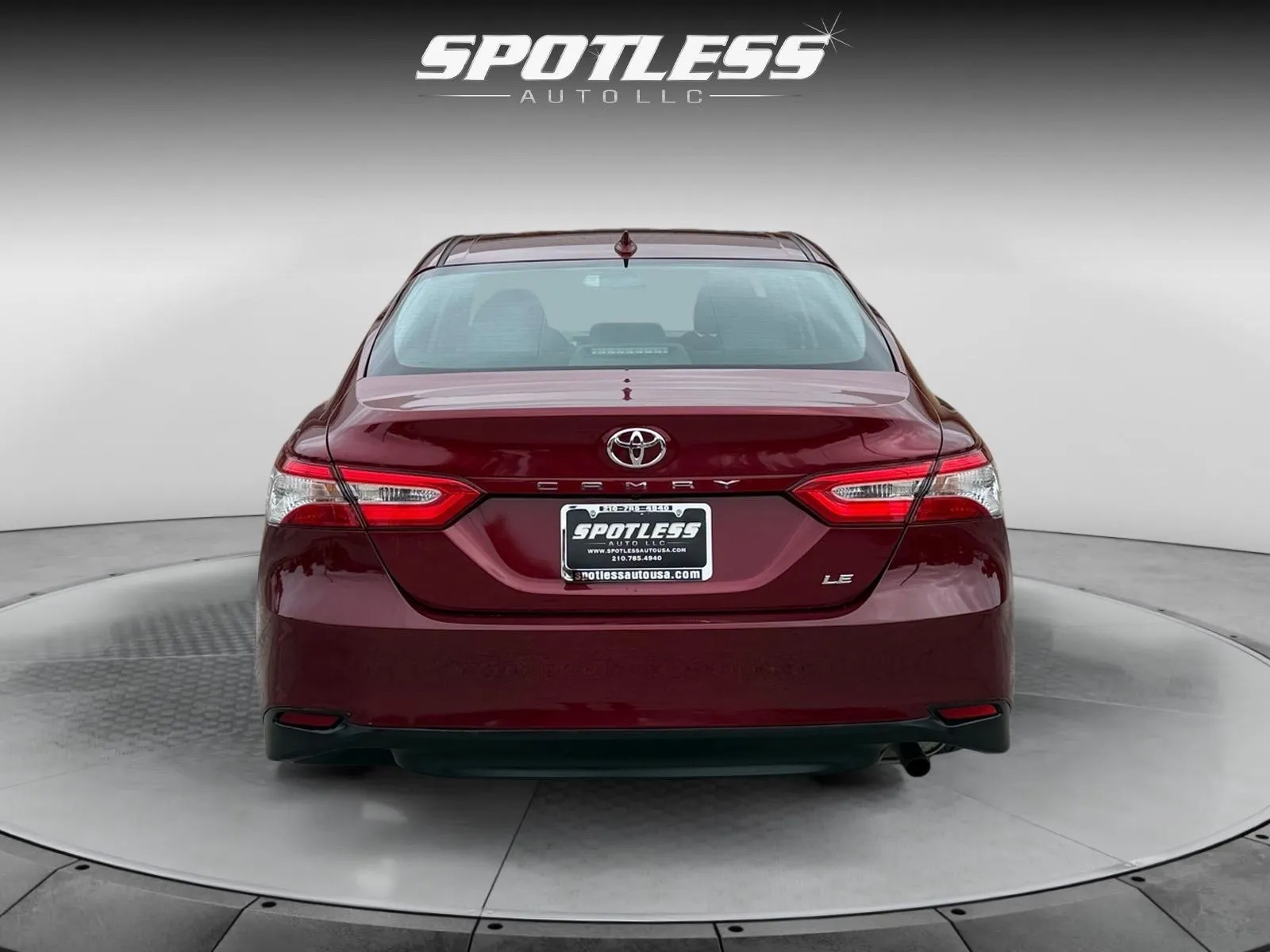Toyota Camry photo 6