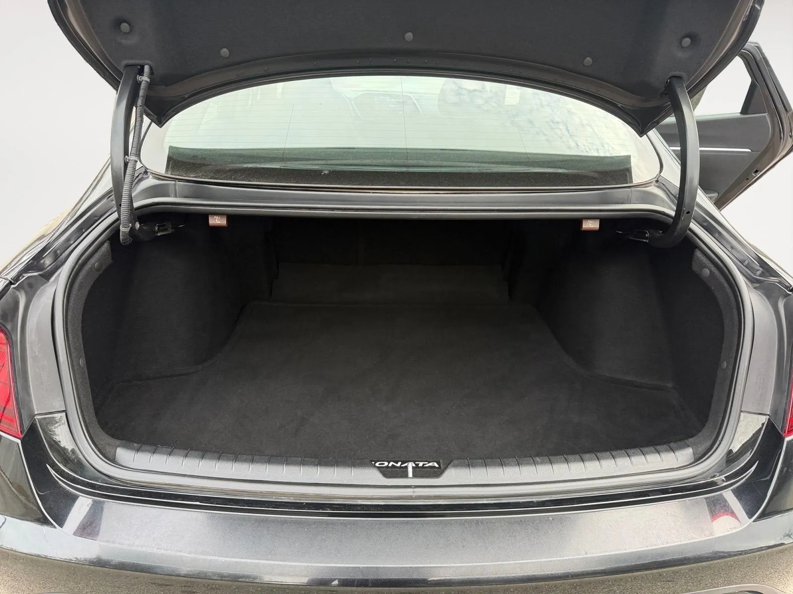 Hyundai Sonata photo 26