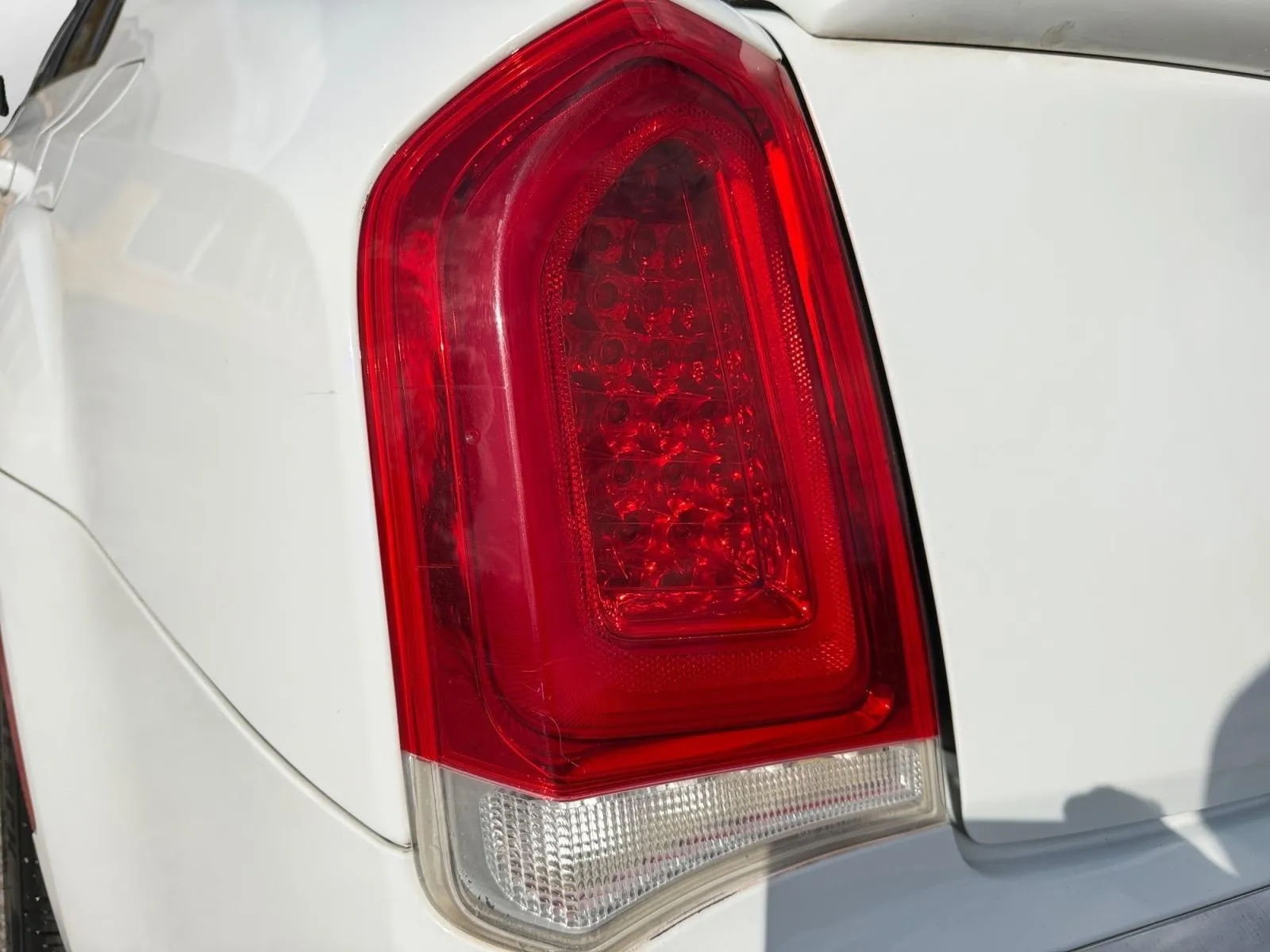 Chrysler 300 photo 13