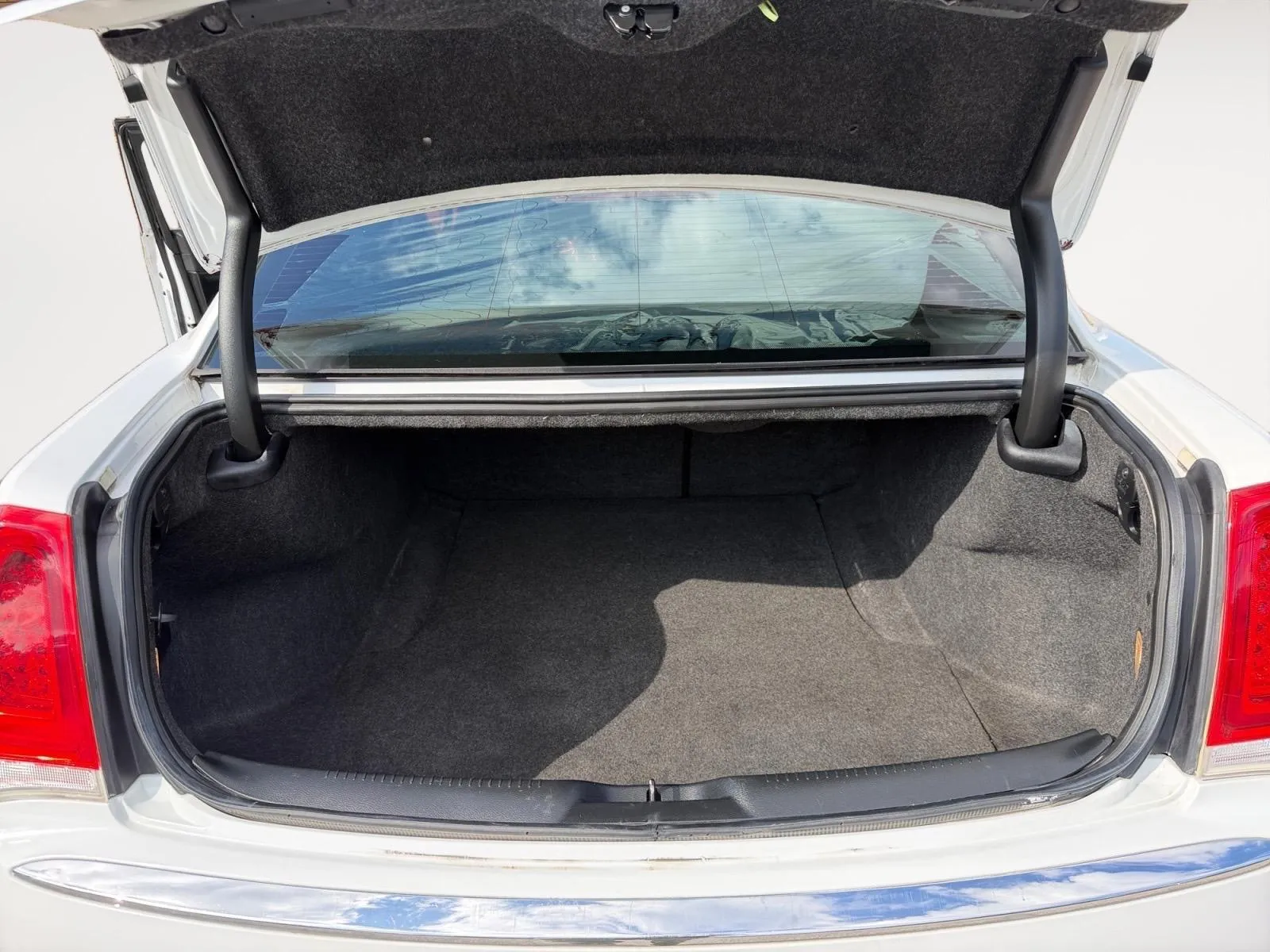 Chrysler 300 photo 28