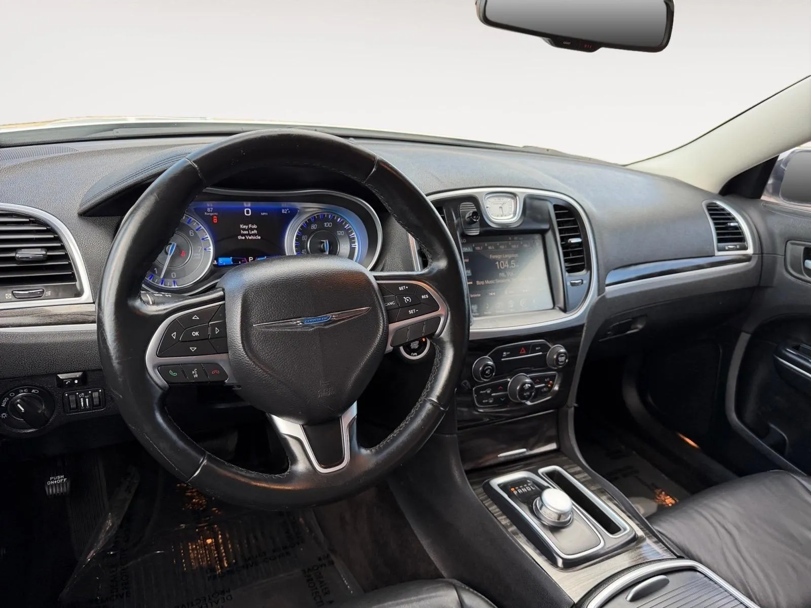 Chrysler 300 photo 21