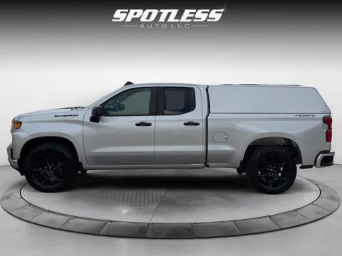 More photos of 2022 Chevrolet Silverado 1500 Limited Custom at Spotless Auto San Pedro, TX