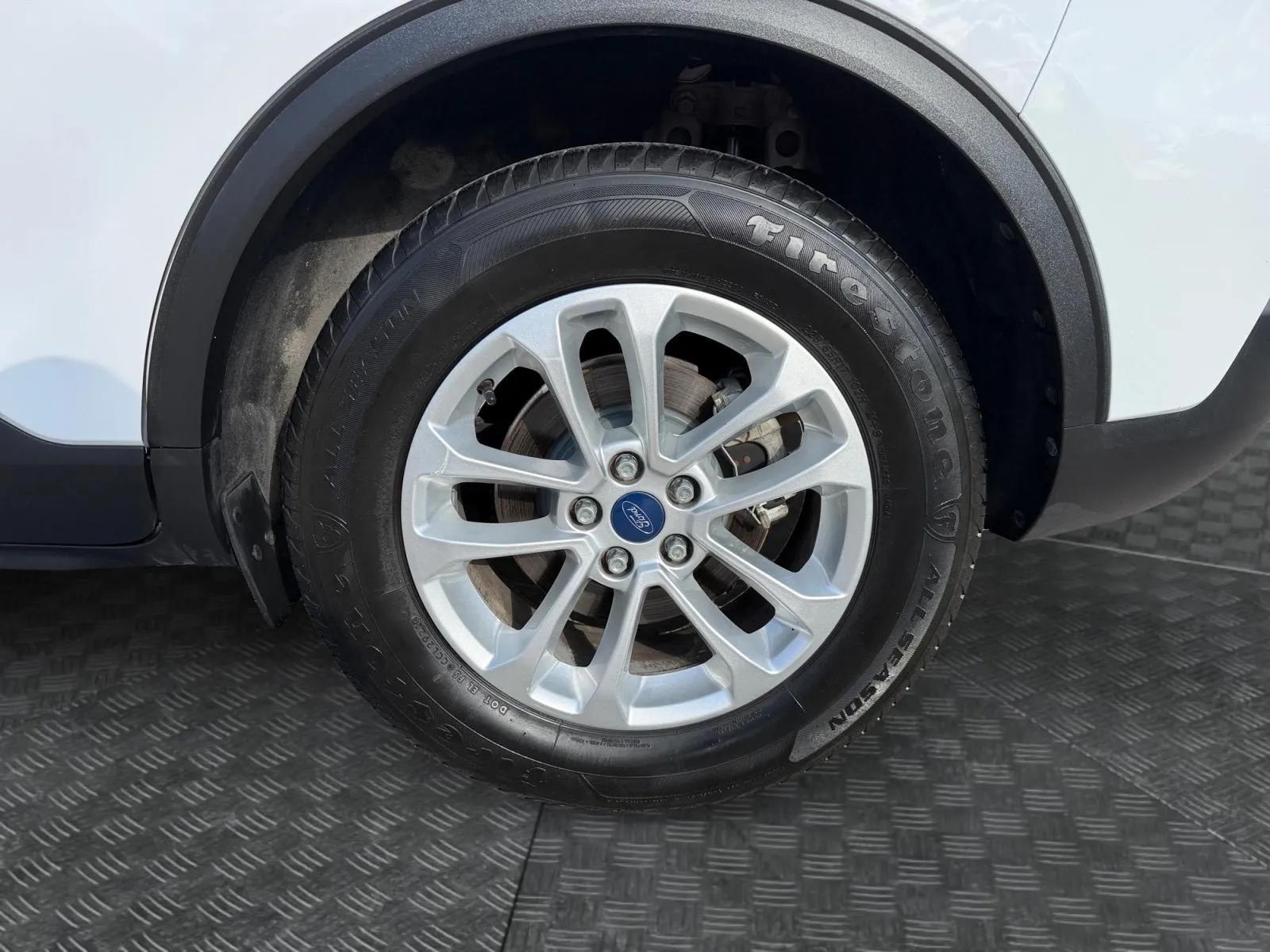 Ford Escape photo 15
