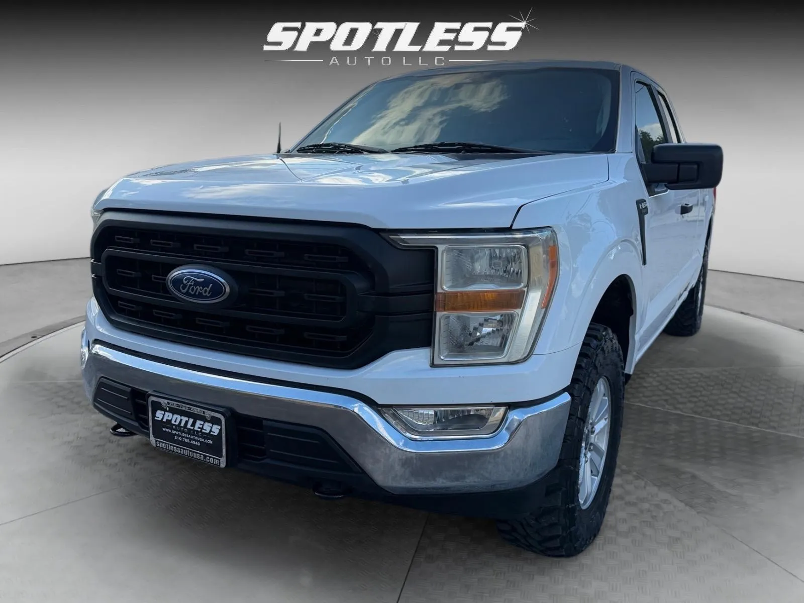 Ford F-150 photo 3