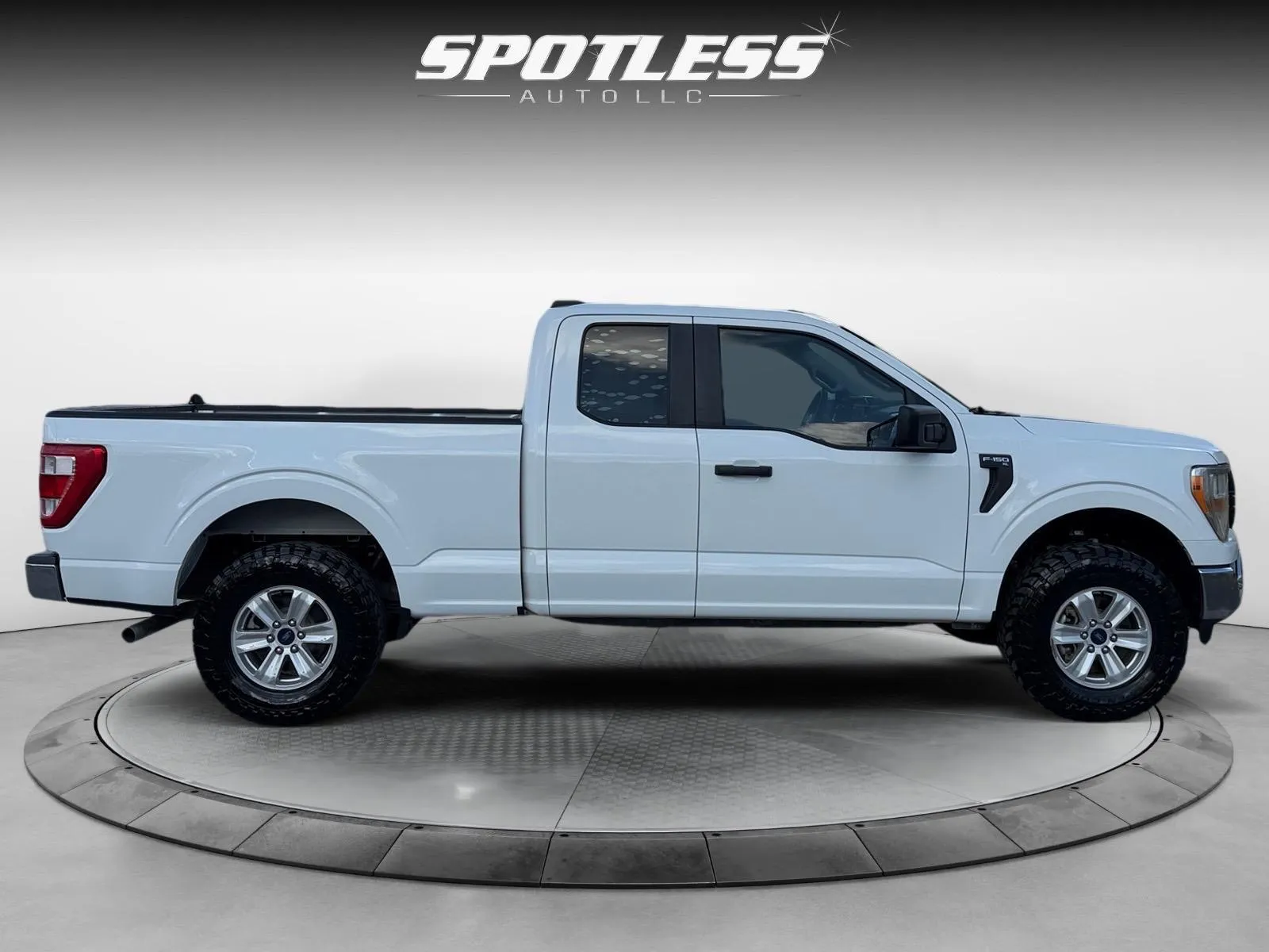 Ford F-150 photo 8