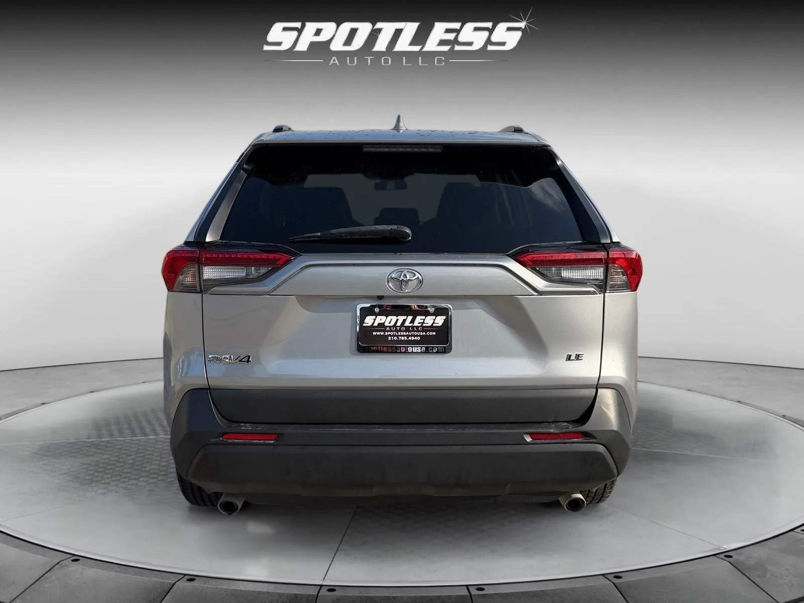 Toyota RAV4 photo 6