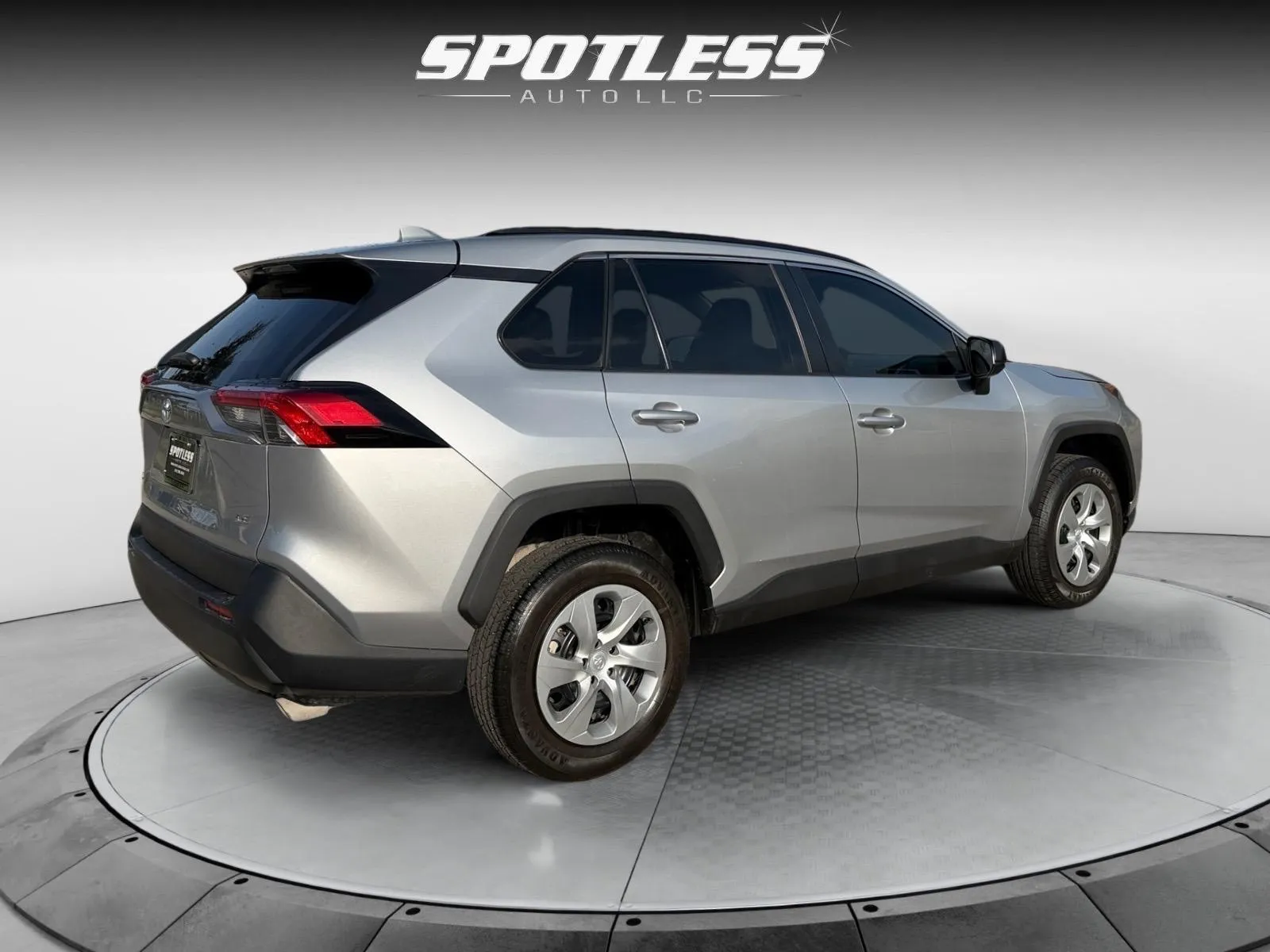 Toyota RAV4 photo 7