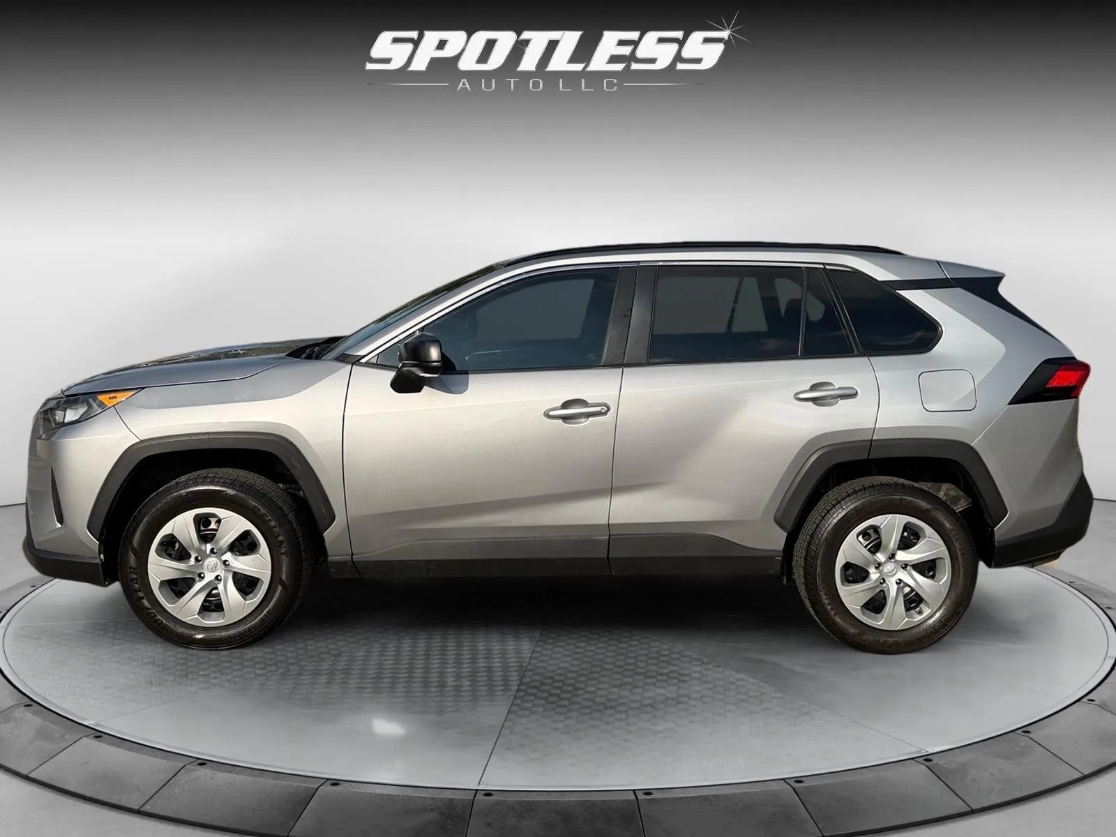 Toyota RAV4 photo 4