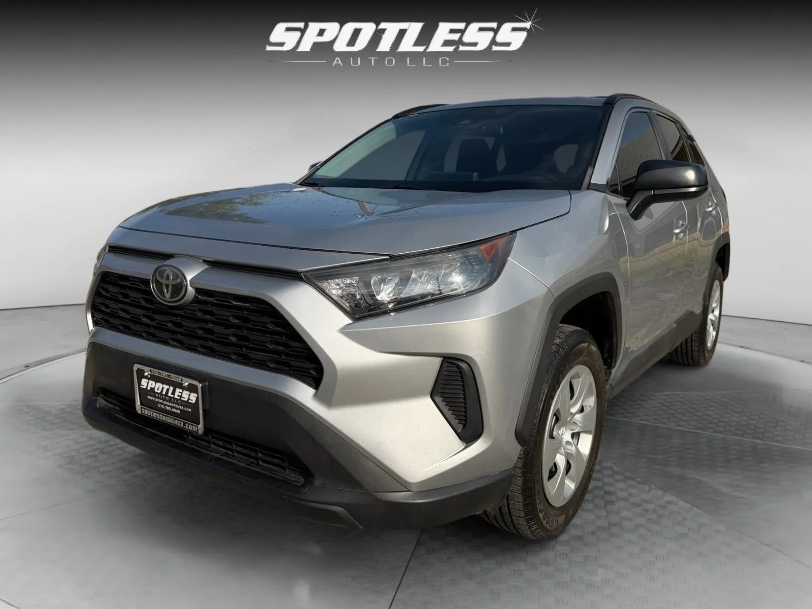 Toyota RAV4 photo 3