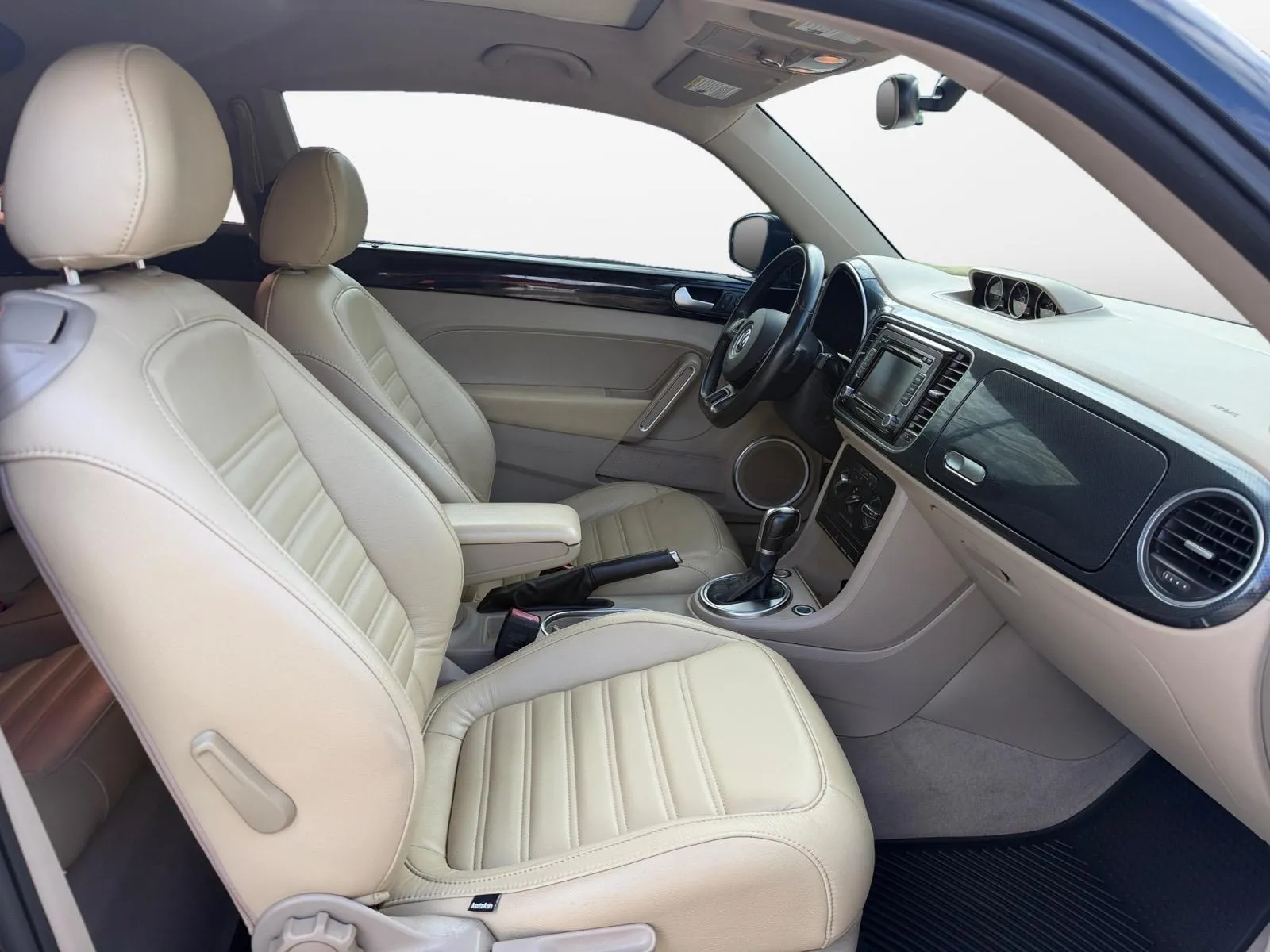 Volkswagen Beetle photo 22