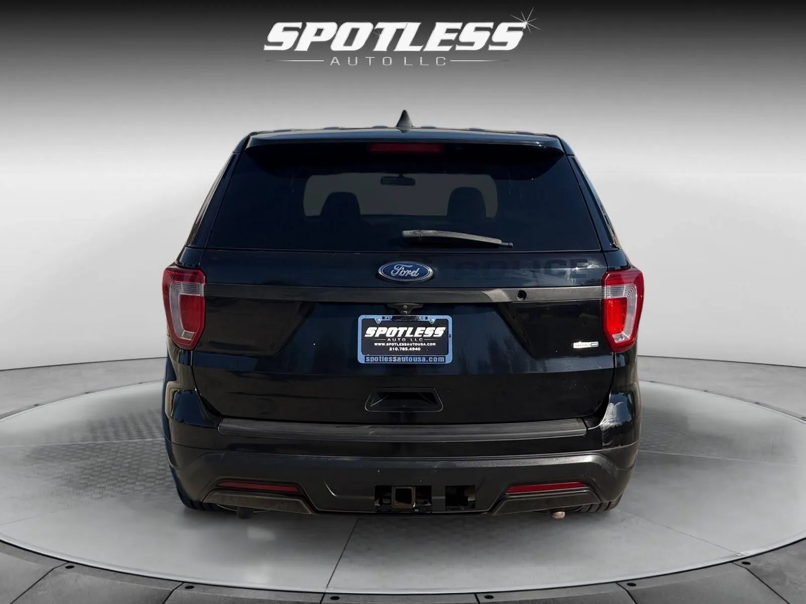 Ford Explorer photo 6