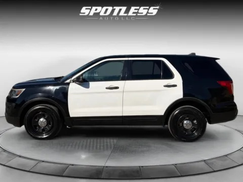 More photos of 2018 Ford Explorer Police Interceptor Utility at Spotless Auto San Pedro, TX