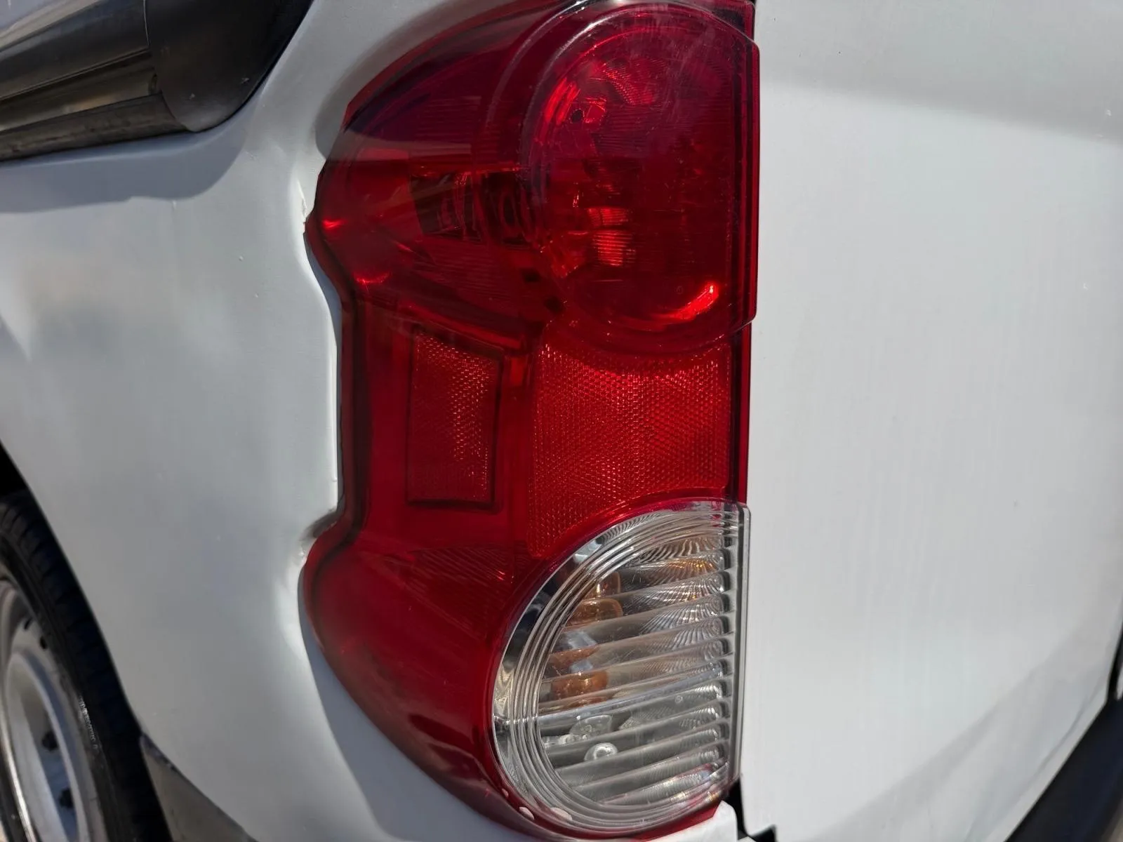 Nissan NV200 photo 13