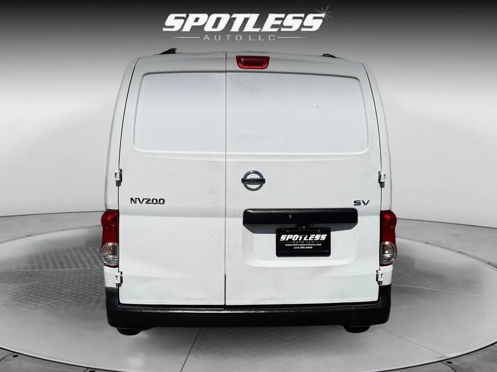 Nissan NV200 photo 6