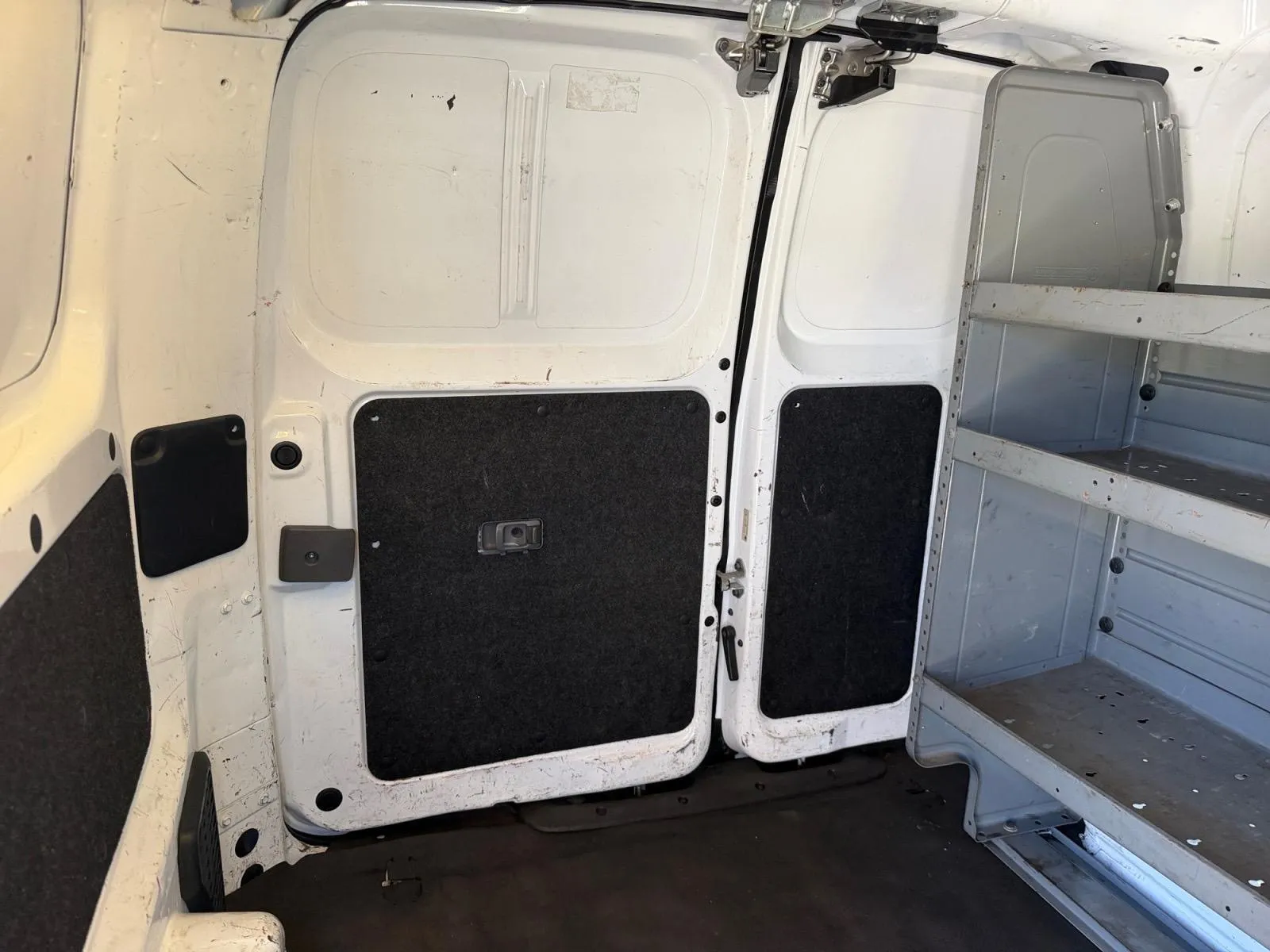 Nissan NV200 photo 25