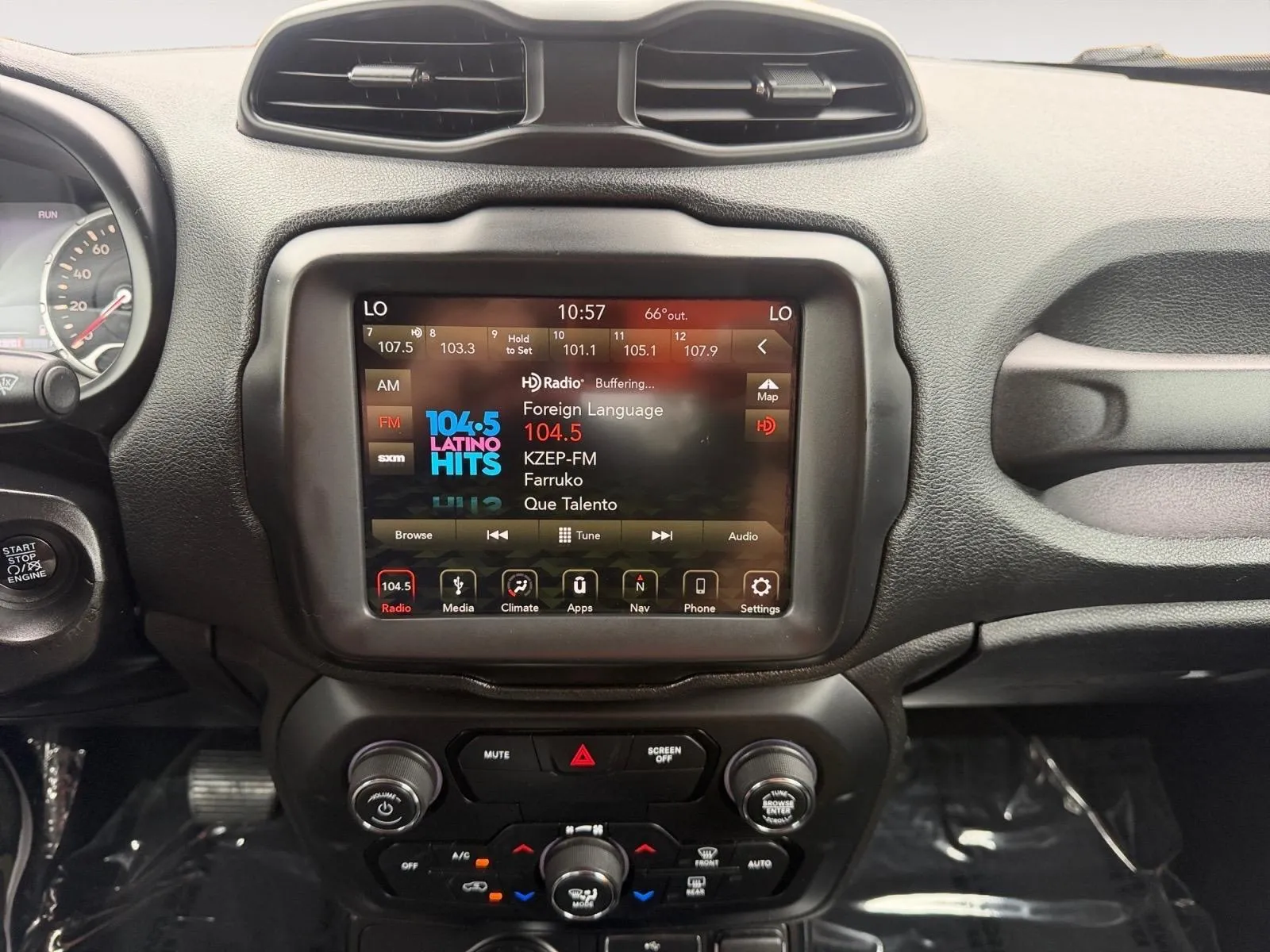 Jeep Renegade photo 25