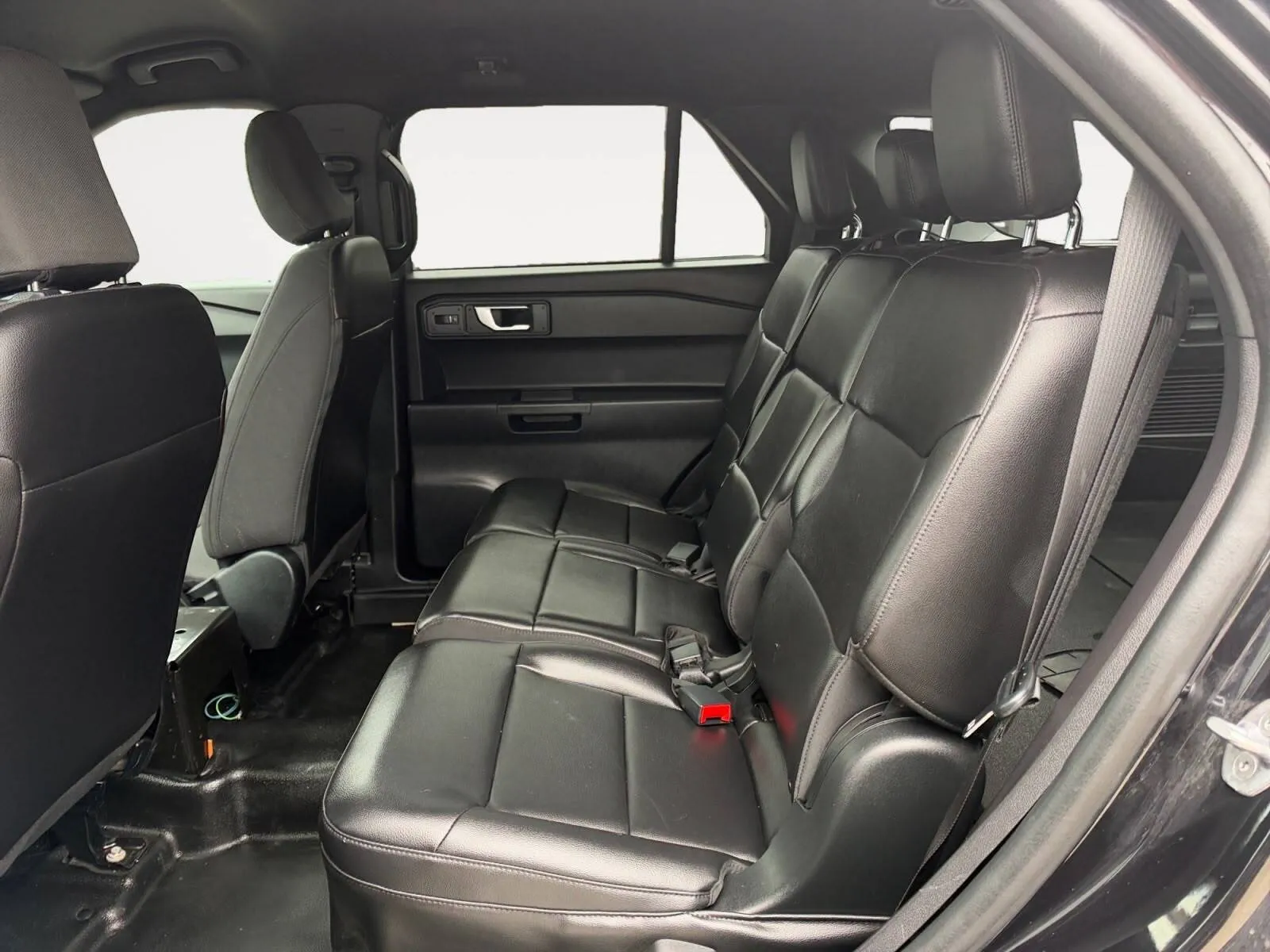Ford Explorer photo 23