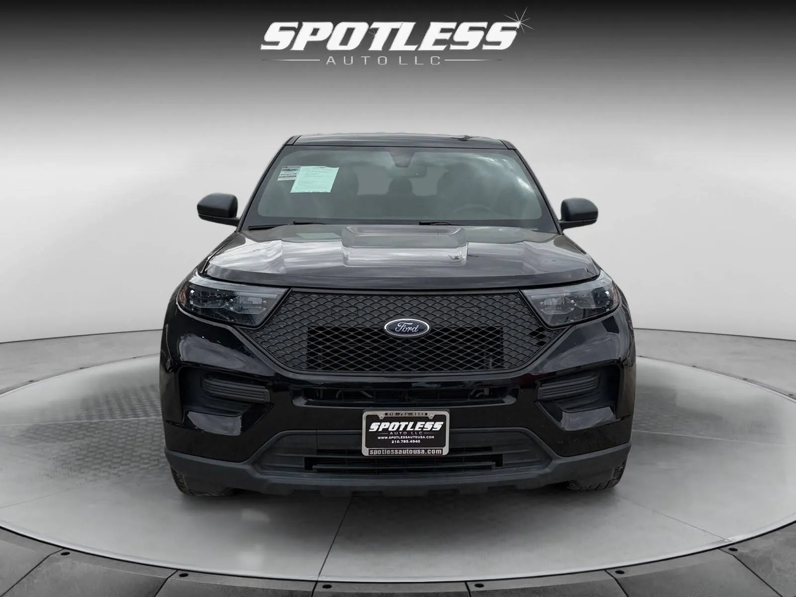 Ford Explorer photo 10