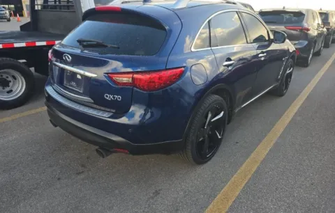 More photos of 2015 INFINITI QX70 at Spotless Auto San Pedro, TX