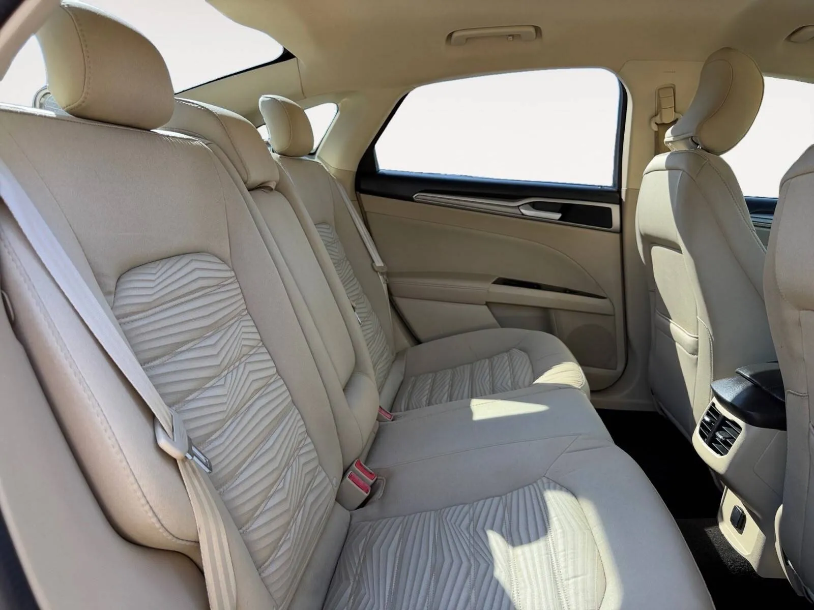 Ford Fusion photo 24