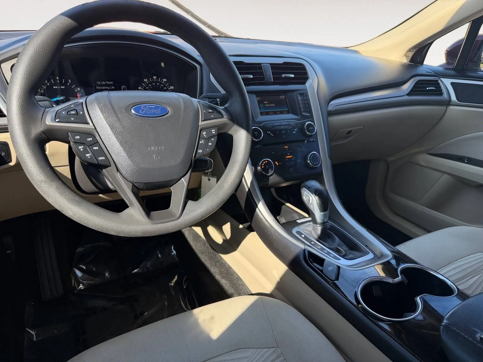 Ford Fusion photo 21