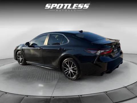 More photos of 2024 Toyota Camry SE at Spotless Auto San Pedro, TX