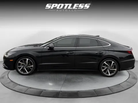 More photos of 2021 Hyundai SONATA SEL Plus at Spotless Auto San Pedro, TX