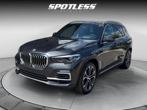 Gray 2020 BMW X5 sDrive40i for sale in San Antonio, TX