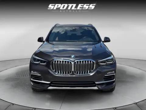 More photos of 2020 BMW X5 sDrive40i at Spotless Auto Loop 1604, TX