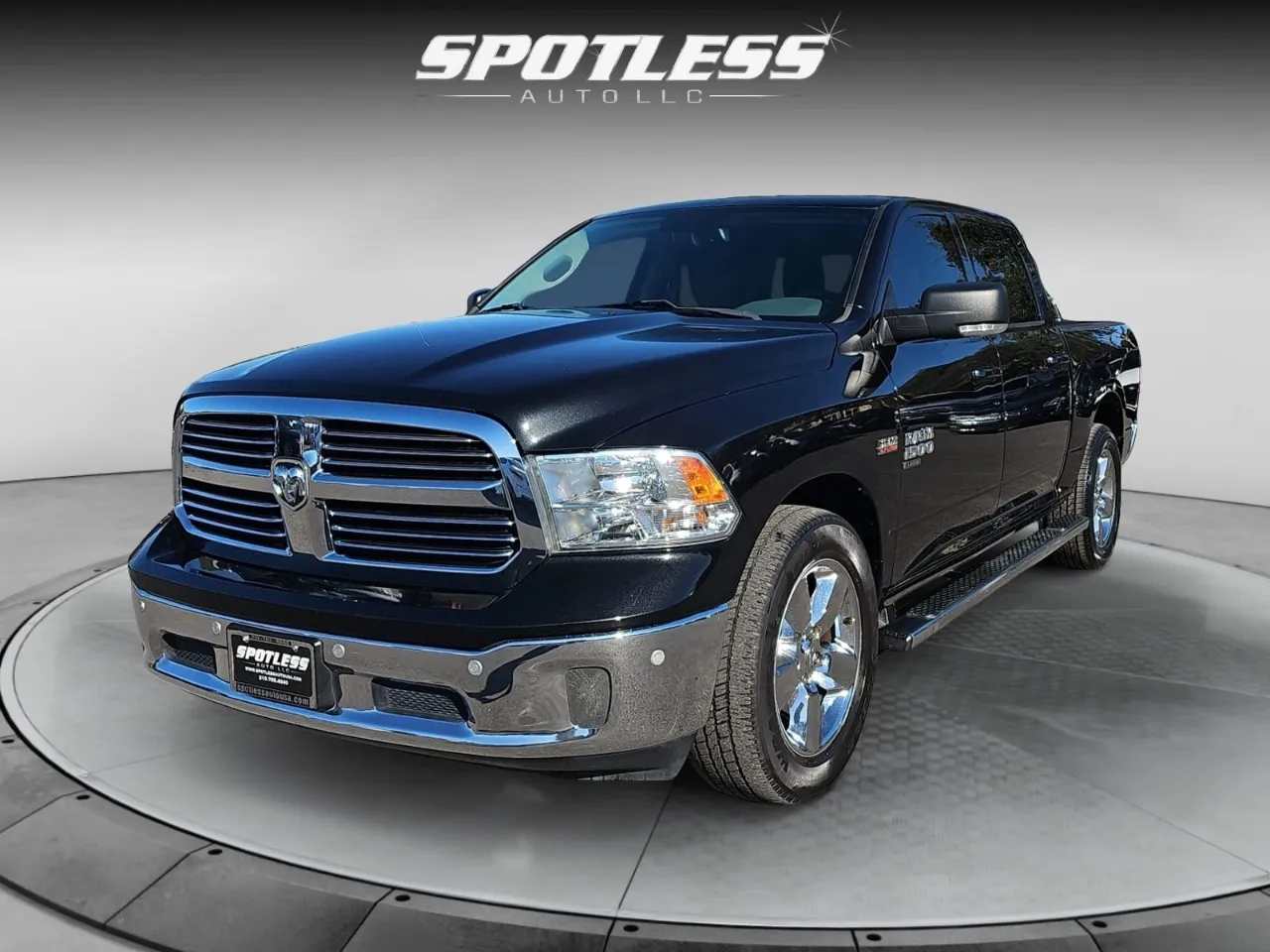 Black 2019 Ram 1500 Classic Lone Star for sale in San Antonio, TX