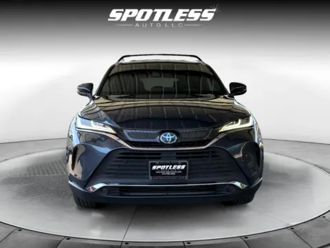 More photos of 2021 Toyota Venza XLE at Spotless Auto Loop 1604, TX