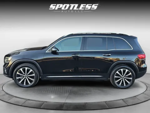 Another view of 2020 Mercedes-Benz GLB 250 for sale in San Antonio, TX at Spotless Auto Loop 1604