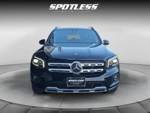 More photos of 2020 Mercedes-Benz GLB 250 at Spotless Auto Loop 1604, TX