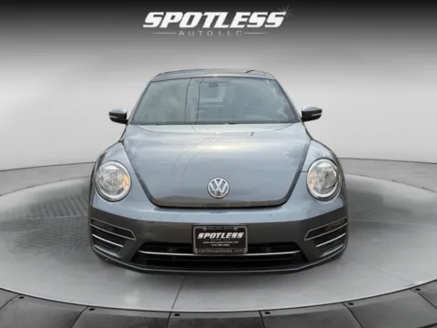 More photos of 2017 Volkswagen Beetle 1.8T SE at Spotless Auto Loop 1604, TX