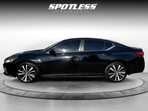 Another view of 2020 Nissan Altima 2.5 SR for sale in San Antonio, TX at Spotless Auto Loop 1604