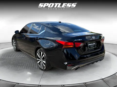 More photos of 2020 Nissan Altima 2.5 SR at Spotless Auto Loop 1604, TX