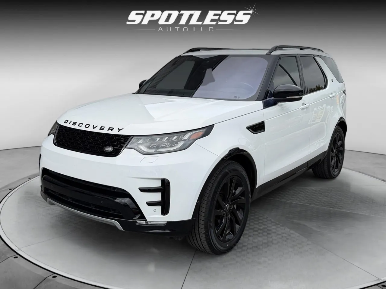 White 2020 Land Rover Discovery Landmark Edition for sale in San Antonio, TX